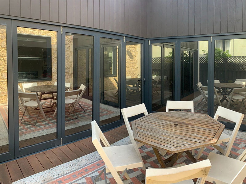 mirrored window tint in Perth