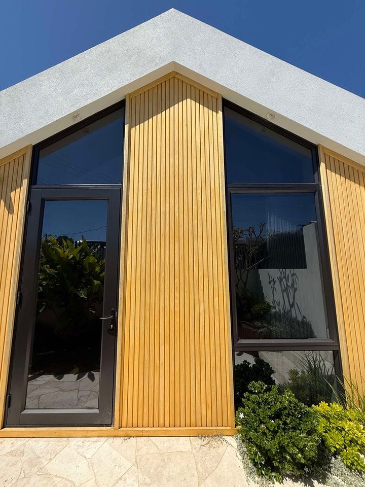 Window Tinting in Sorrento: Protecting Wooden Floors & Reducing Heat